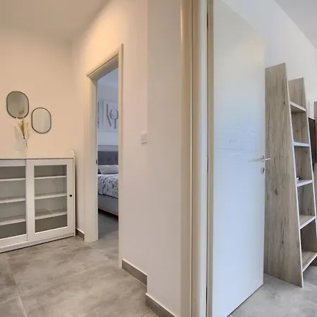 Modern Two Bedroom “sky View” In Stinjan *