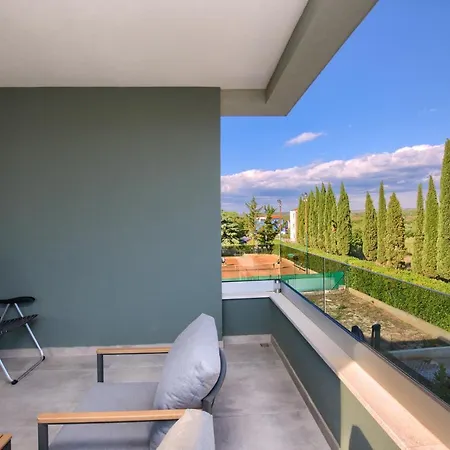 Apartment Modern Two Bedroom “sky View” In Stinjan Pula