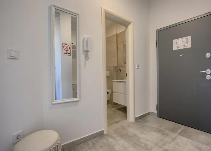 Lägenhet Modern Two Bedroom “sky View” In Stinjan Pula
