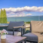 Apartamento Modern Two Bedroom “sky View” In Stinjan *