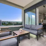 Modern Two Bedroom “sky View” In Stinjan Pula