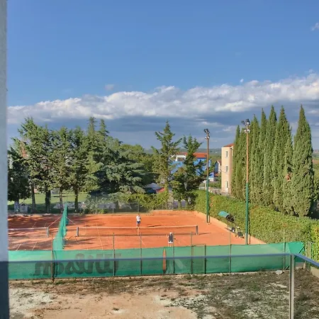 Lejlighed Modern Two Bedroom “sky View” In Stinjan