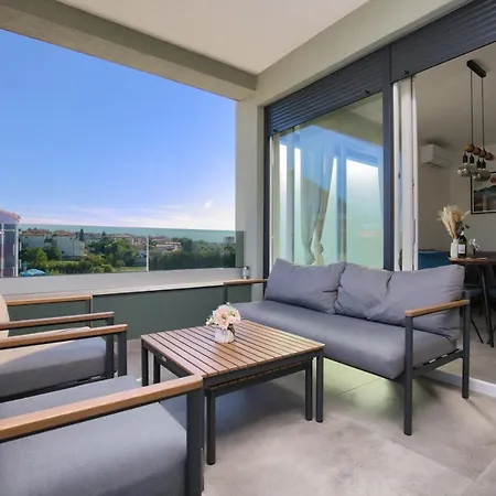 Modern Two Bedroom “sky View” In Stinjan 普拉