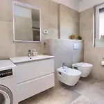 Modern Two Bedroom “sky View” In Stinjan Lejlighed